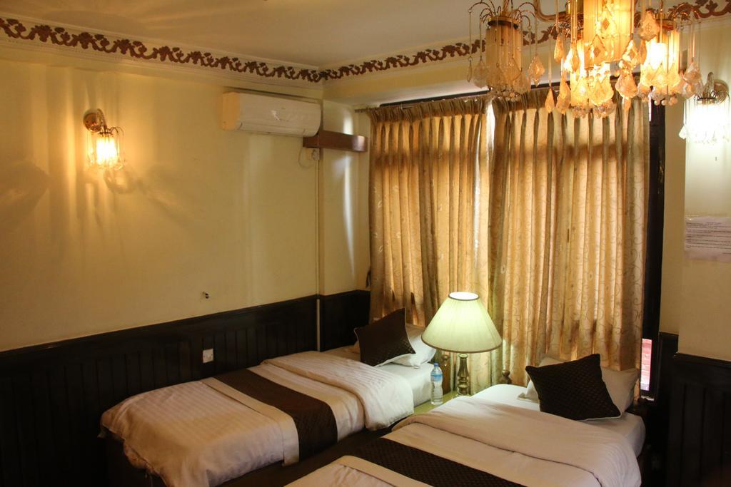 Hotel Florid Kathmandu Esterno foto