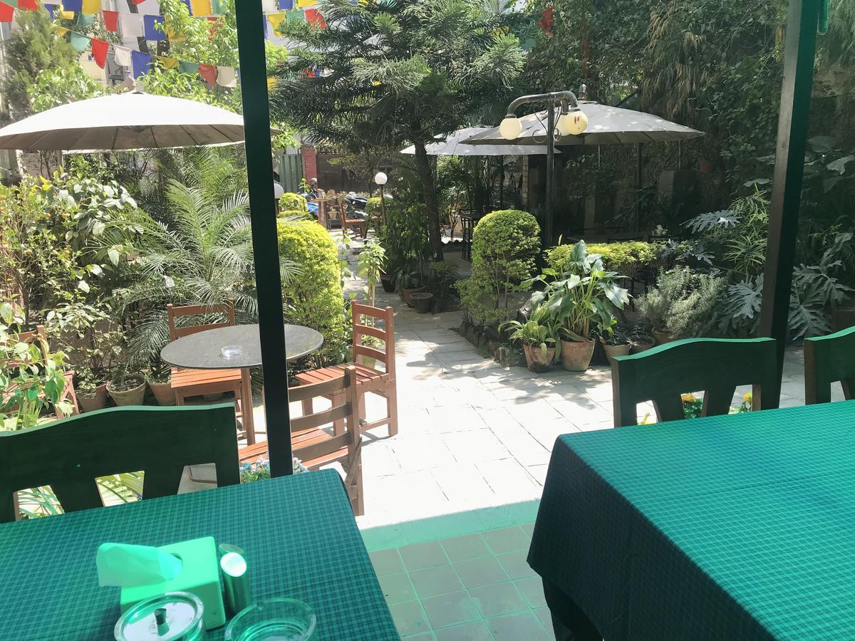 Hotel Florid Kathmandu Esterno foto