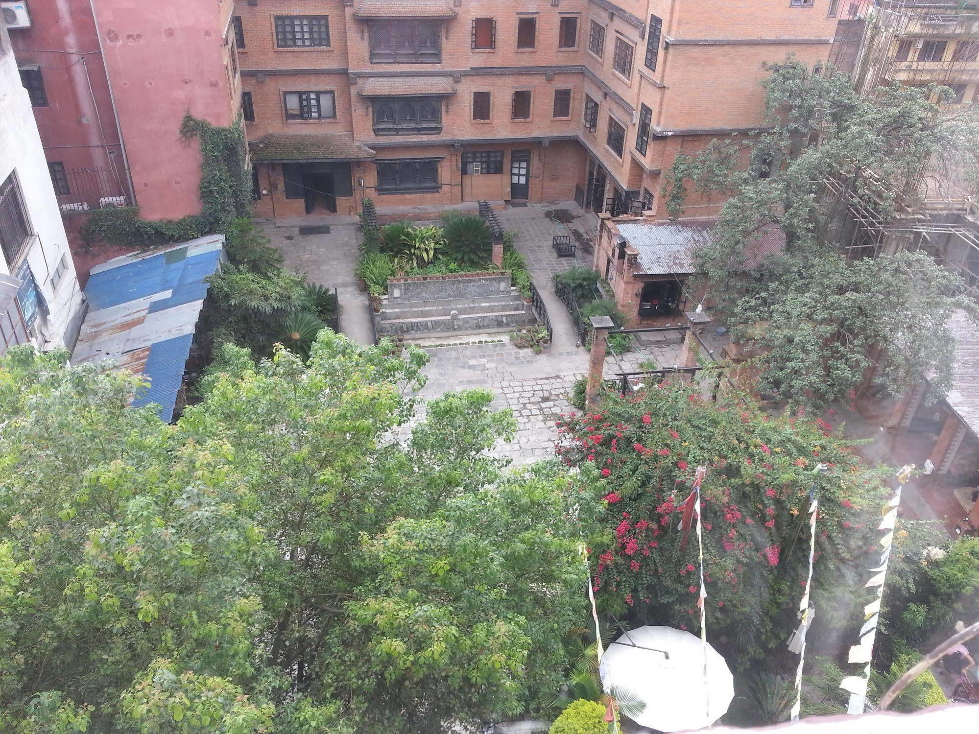 Hotel Florid Kathmandu Esterno foto